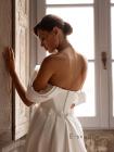 Весільна сукня розшита кришталиками зі знімним шлейфом "Elegant"