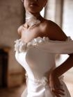 Весільна сукня розшита кришталиками зі знімним шлейфом "Elegant"