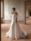 Весільна сукня розшита кришталиками зі знімним шлейфом "Elegant"